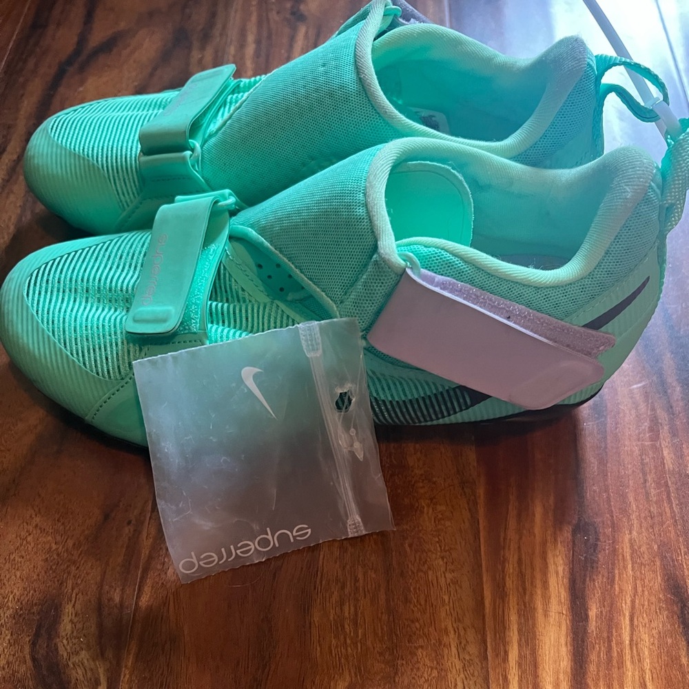 Nike Spin Shoes